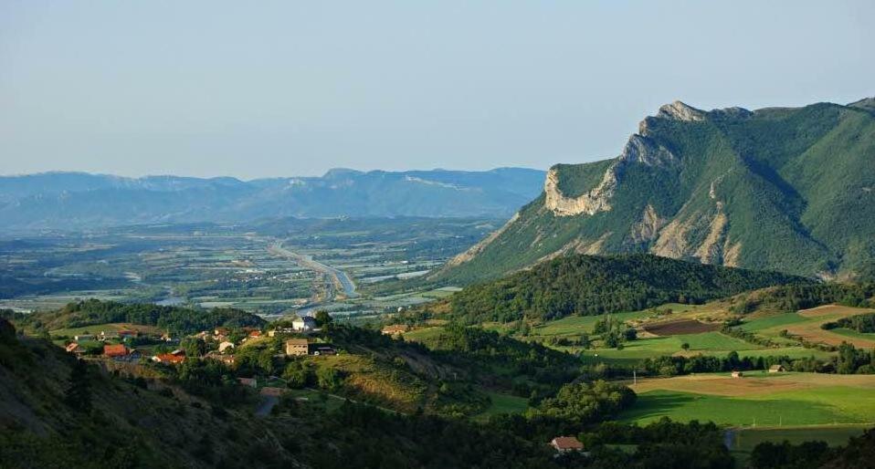 Chambre D'Hotes La Citadelle Lardier-et-Valenca Εξωτερικό φωτογραφία
